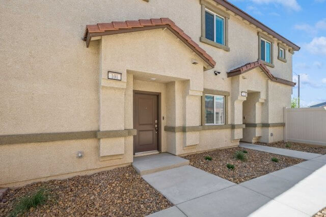 01 7410kingsleycvlna1unit 2001 large